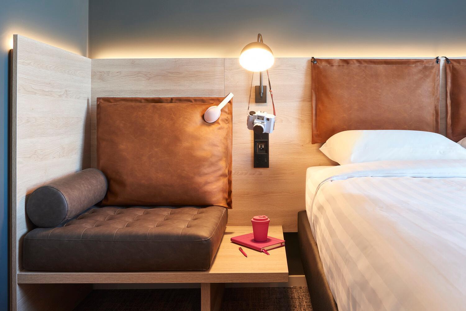 Moxy Extra Sleeper Queen Room with Sofa Bed