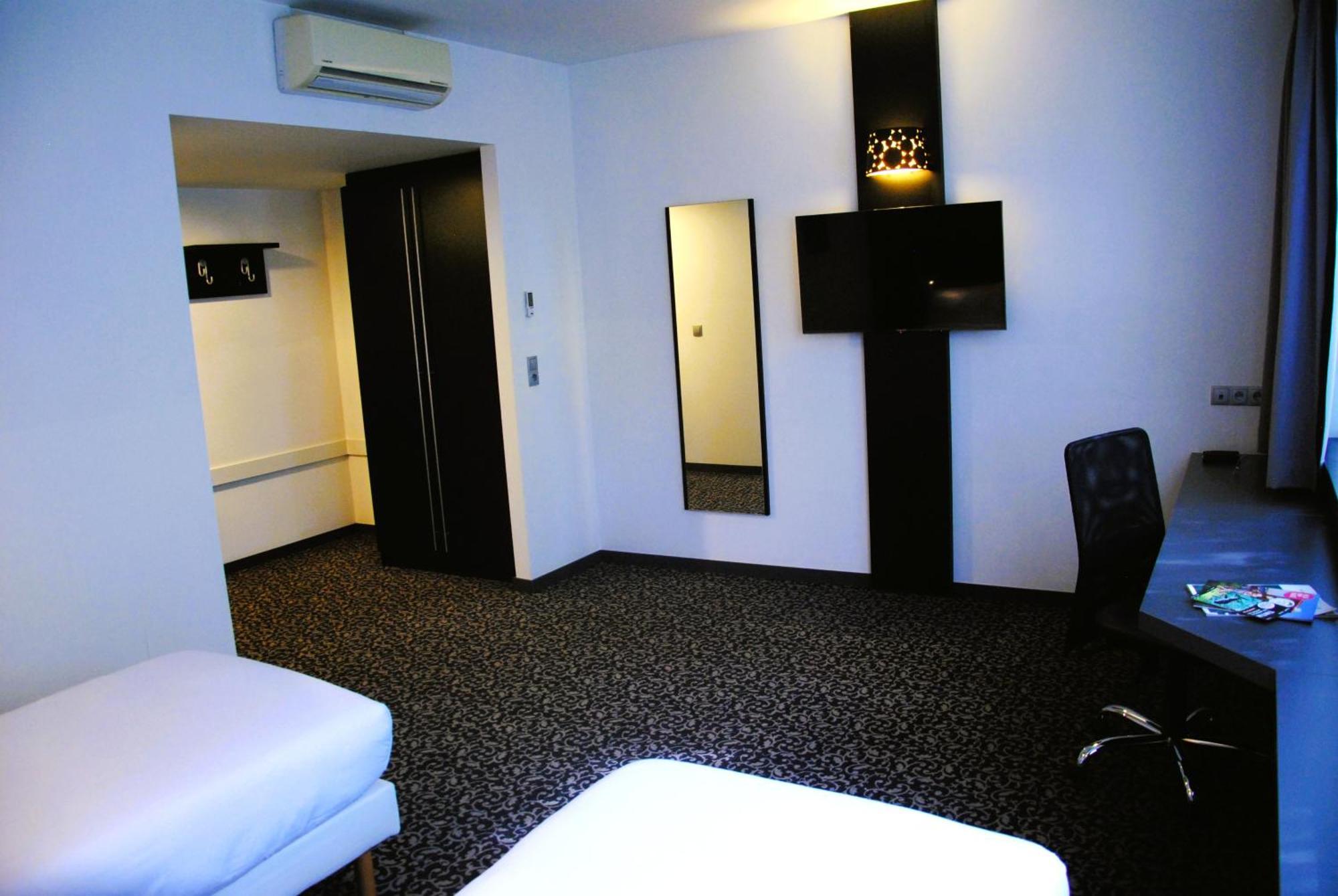 Zweibettzimmer